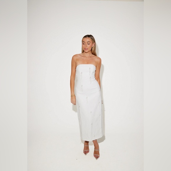 linen off shoulder dress Off shoulder linen dress – Silvy Rowson